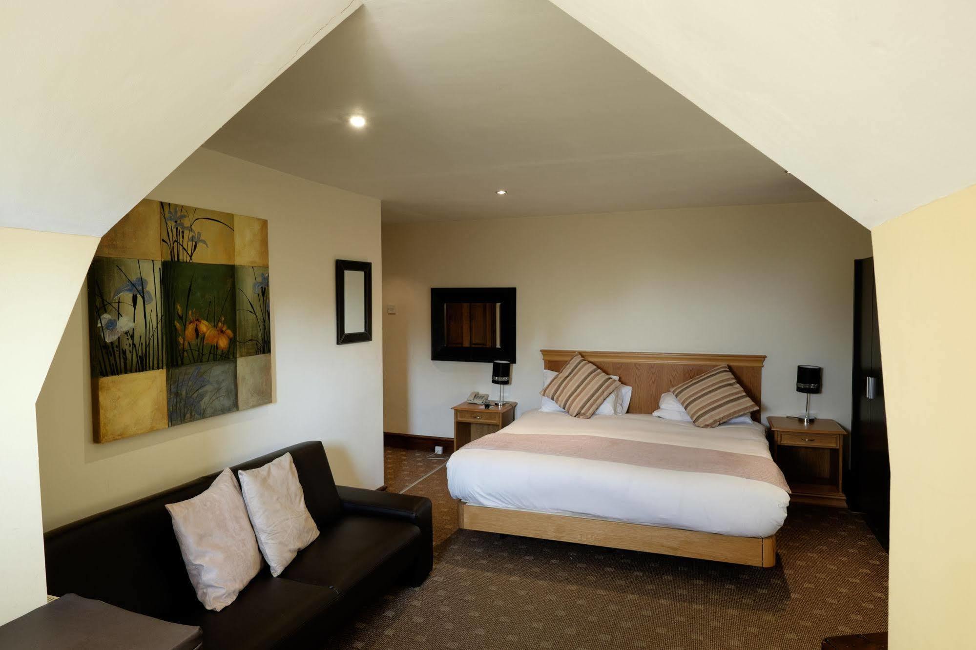 The Cathedral Hotel Lichfield Exterior photo