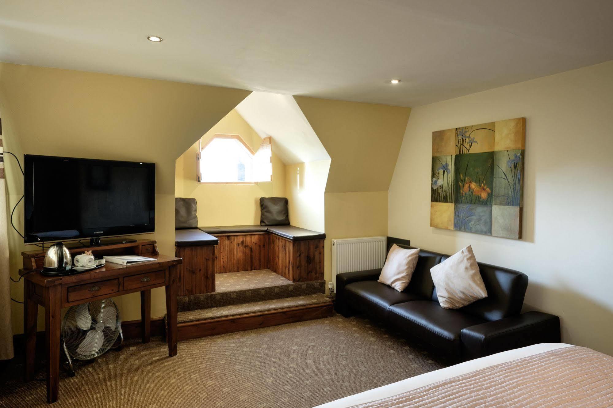 The Cathedral Hotel Lichfield Exterior photo